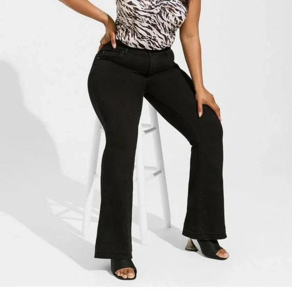 Torrid Sweetheart Twist Top- Zebra - Picture 4 of 8